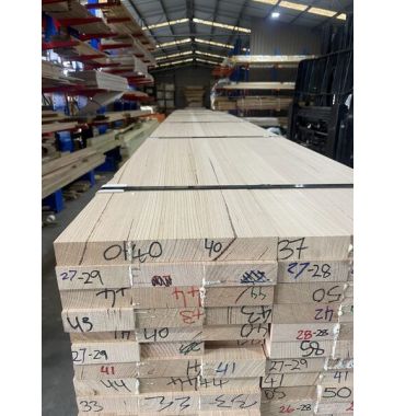 285x33mm Select Grade Hardwood Stairtreads (price per lineal metre)